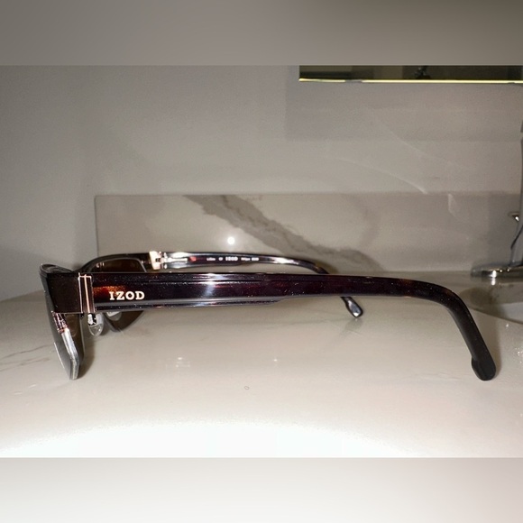 Izod 744 Sport Brown Polarized Men’s Sunglasses - Picture 9 of 16